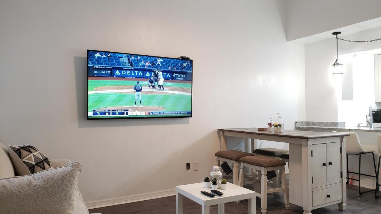 Discover Luxury Condo Steps Away From Celebration Pointe And I-75! Gainesville Kültér fotó
