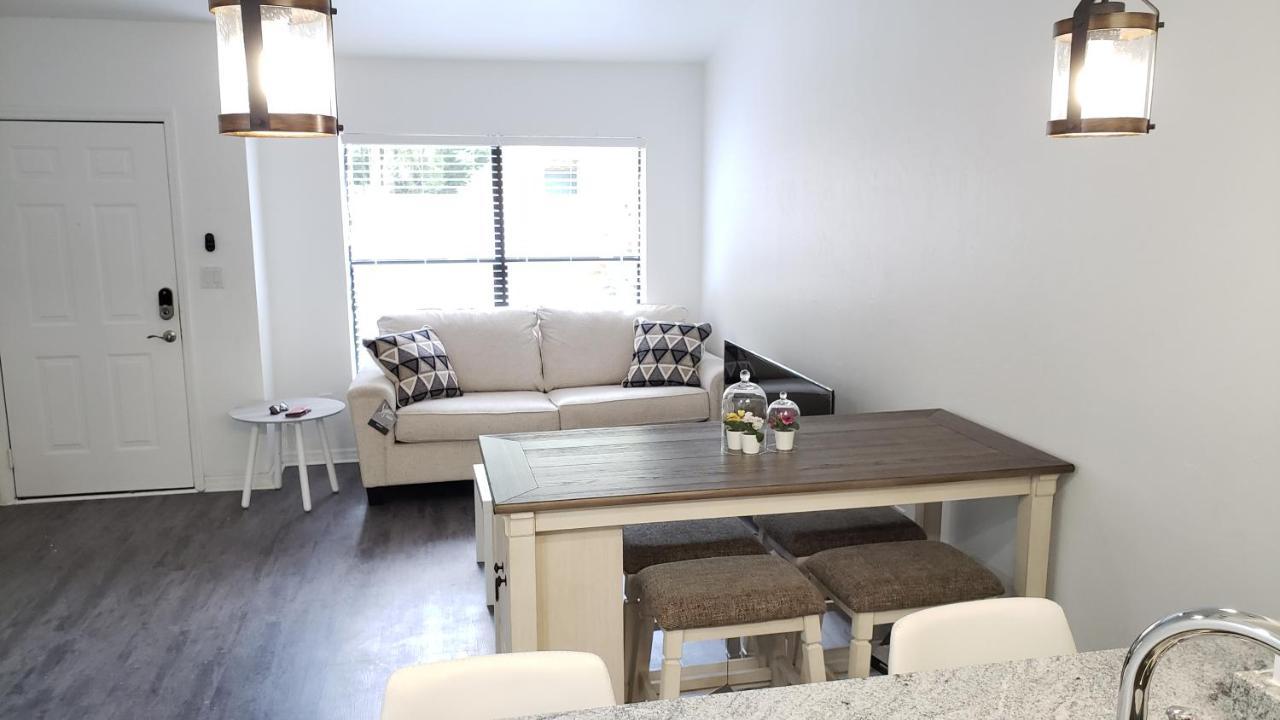 Discover Luxury Condo Steps Away From Celebration Pointe And I-75! Gainesville Kültér fotó
