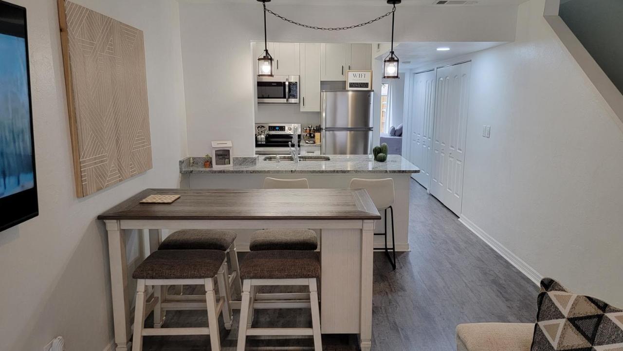 Discover Luxury Condo Steps Away From Celebration Pointe And I-75! Gainesville Kültér fotó