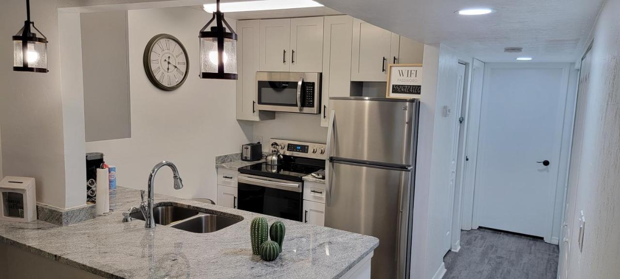 Discover Luxury Condo Steps Away From Celebration Pointe And I-75! Gainesville Kültér fotó